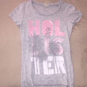 Grey Hollister t-shirt